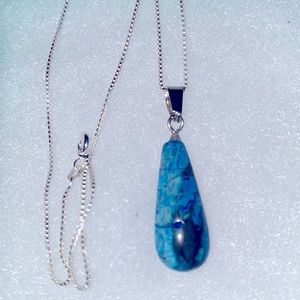 Blue agate natural crystal silver 18” necklace